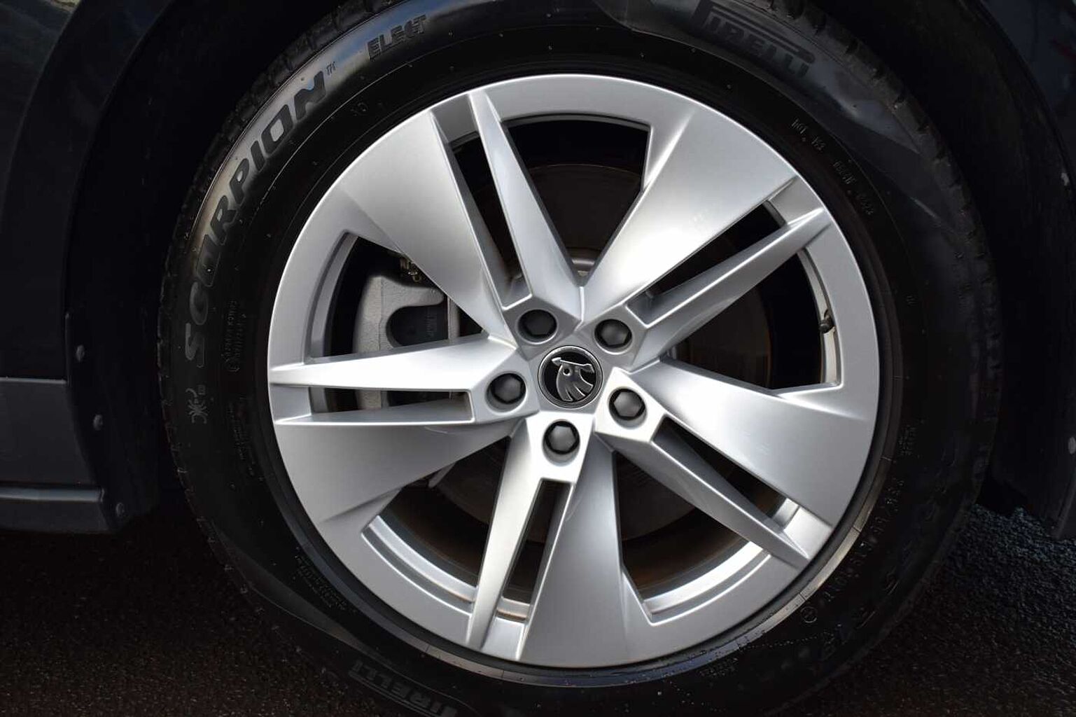 SKODA Enyaq Estate 210kW 85 Edition 82kWh 5dr Auto