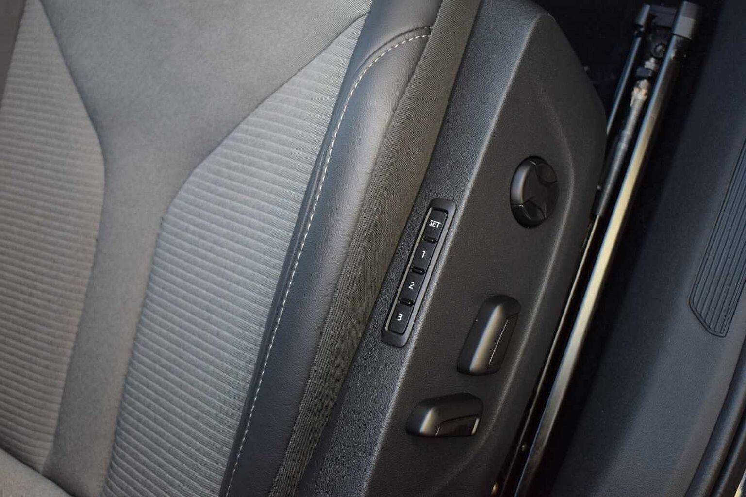 SKODA Enyaq Estate 210kW 85 Edition 82kWh 5dr Auto