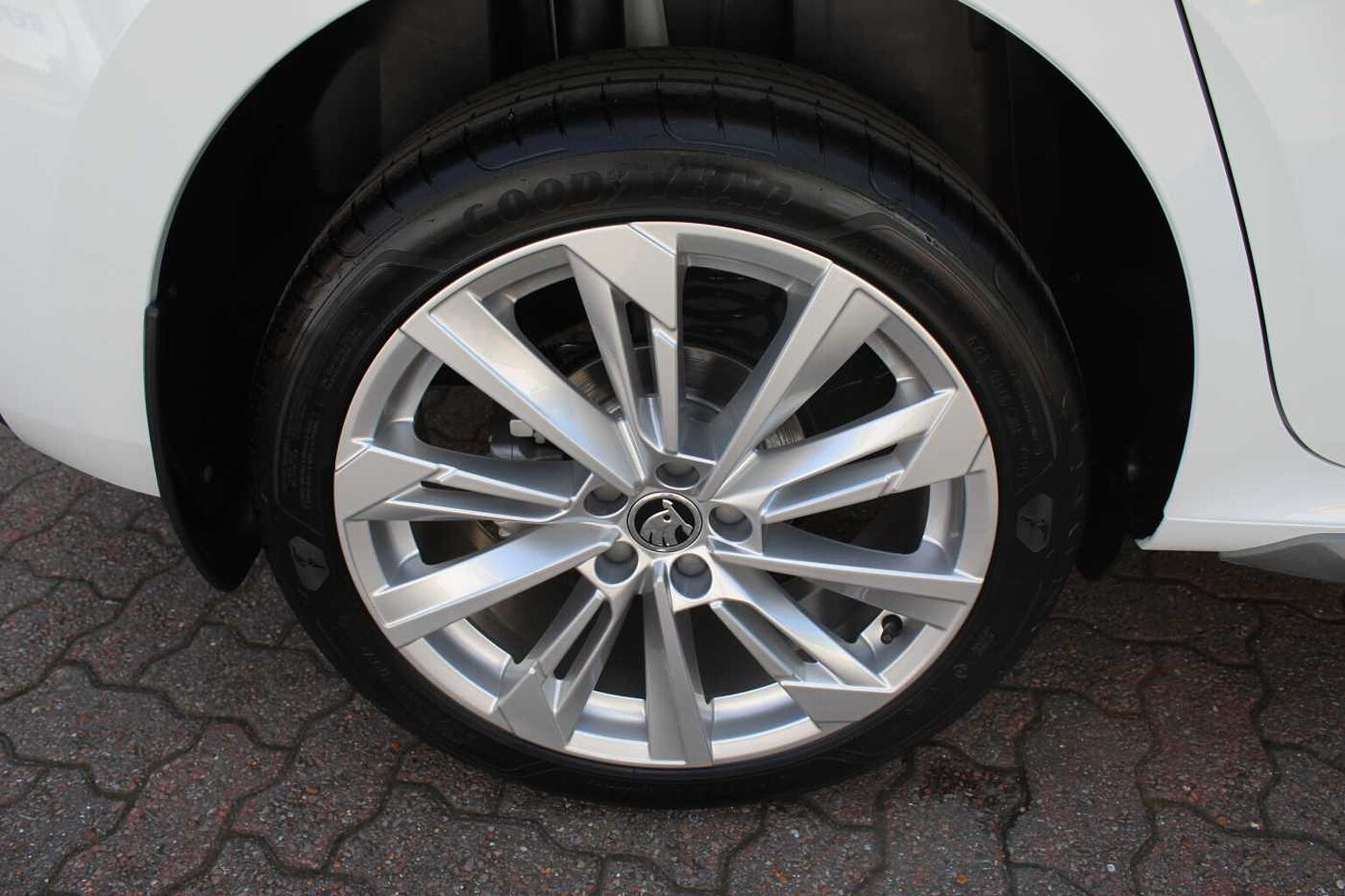SKODA Kamiq Hatchback 1.0 TSI SE L 5dr DSG