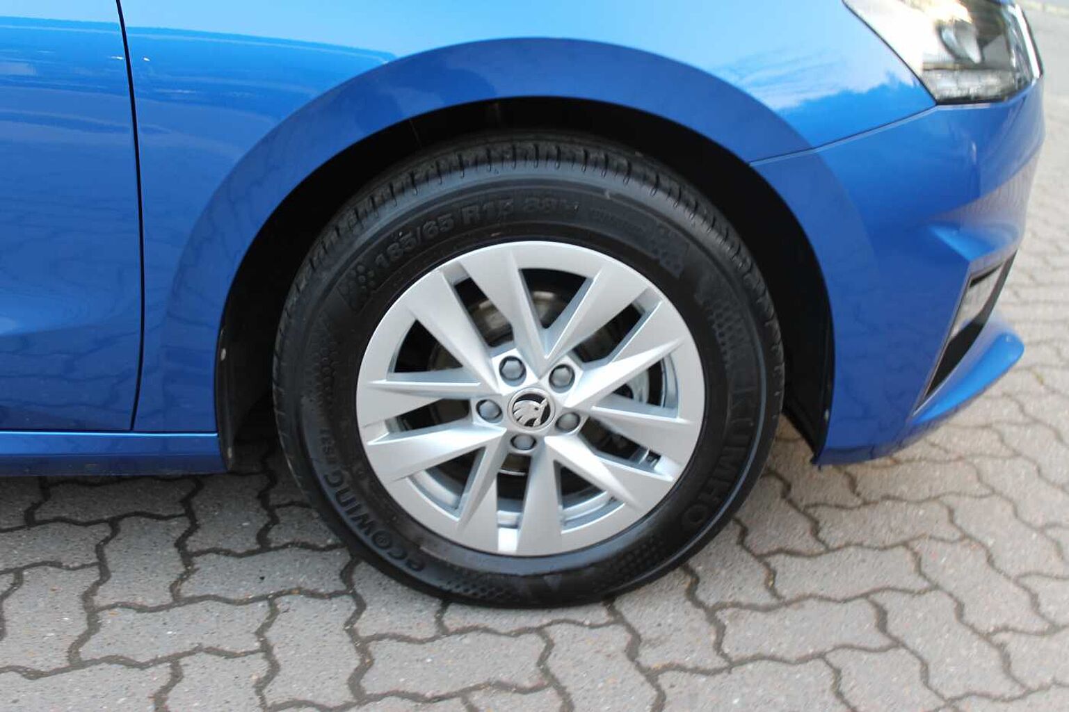 SKODA Fabia 1.0 MPI (80ps) SE Comfort 5-Dr Hatchback