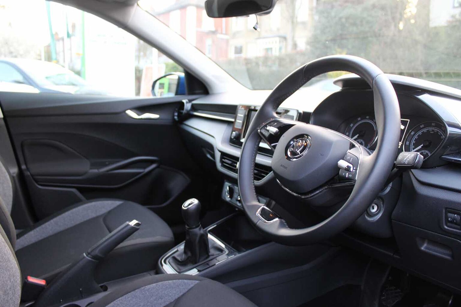 SKODA Fabia 1.0 MPI (80ps) SE Comfort 5-Dr Hatchback
